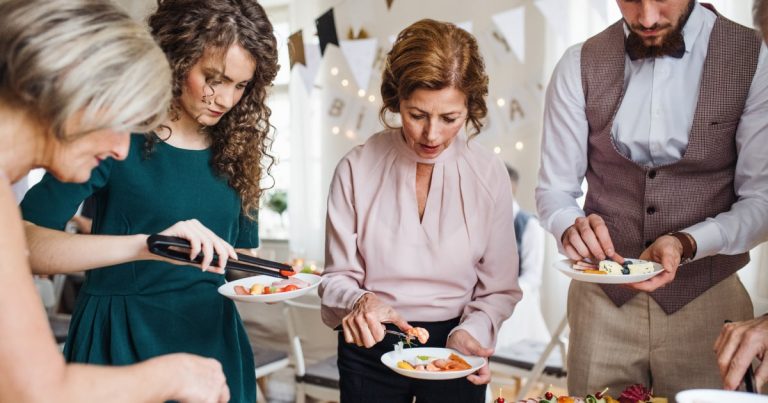 ile kosztuje catering na 30 osób